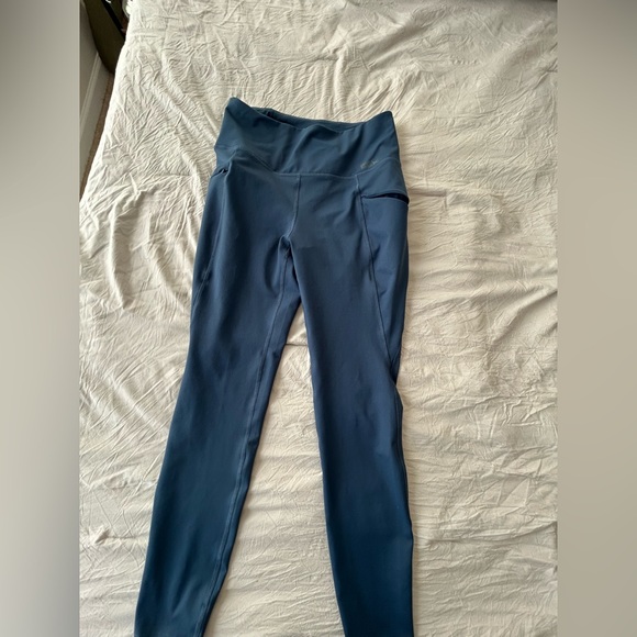 Eddie Bauer Women's Slate Blue Leggings - Picture 1 of 5